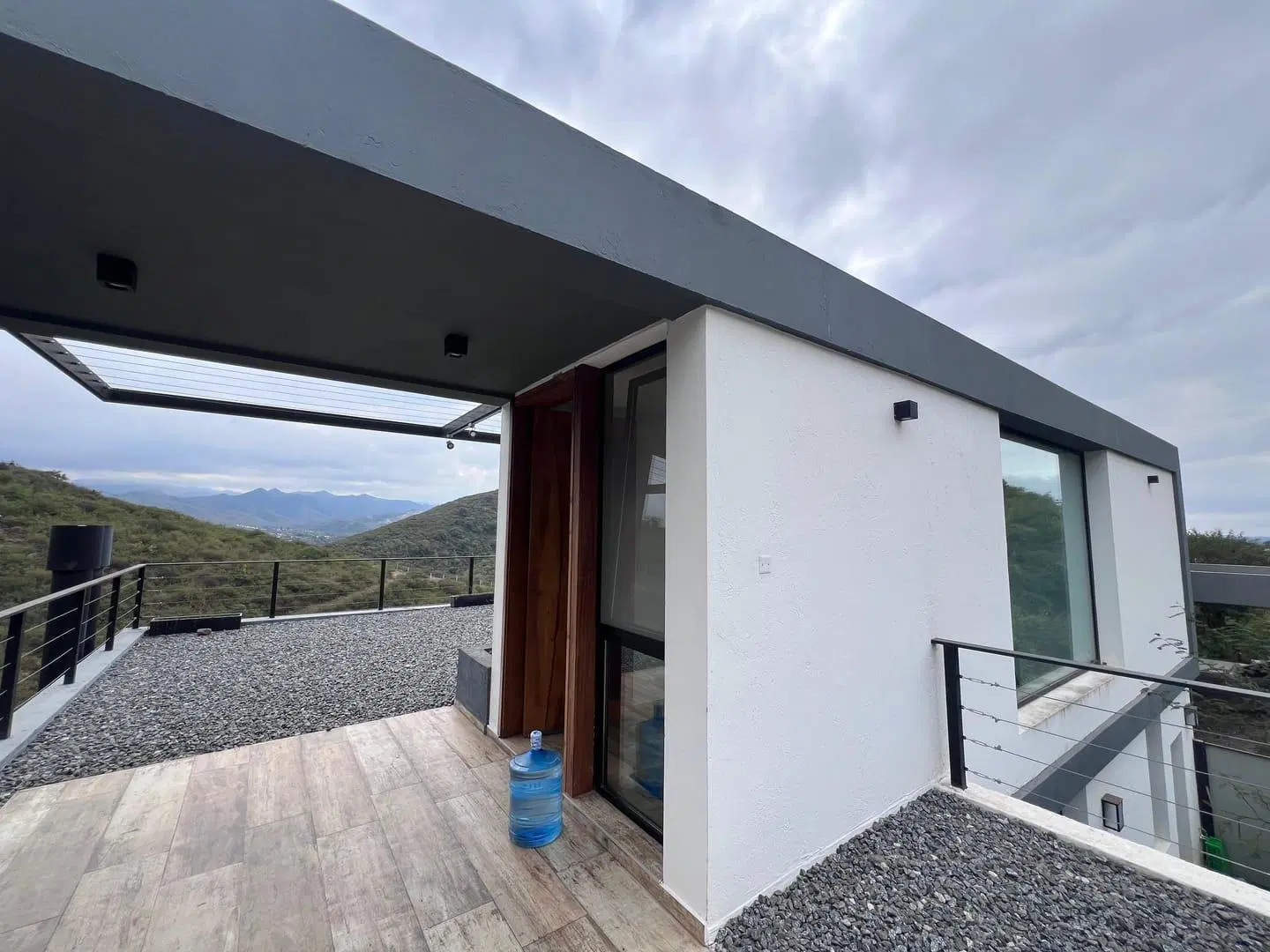 Exclusiva Casa en Alquiler con Inigualables Vistas en La Deseada. 3
