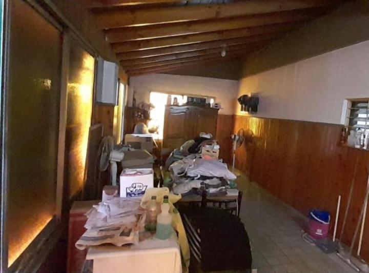 EXCELENTE DEPARTAMENTO 5 AMBIENTES CON LOCAL EN ESQUINA ESTRATEGIA. MERLO 4