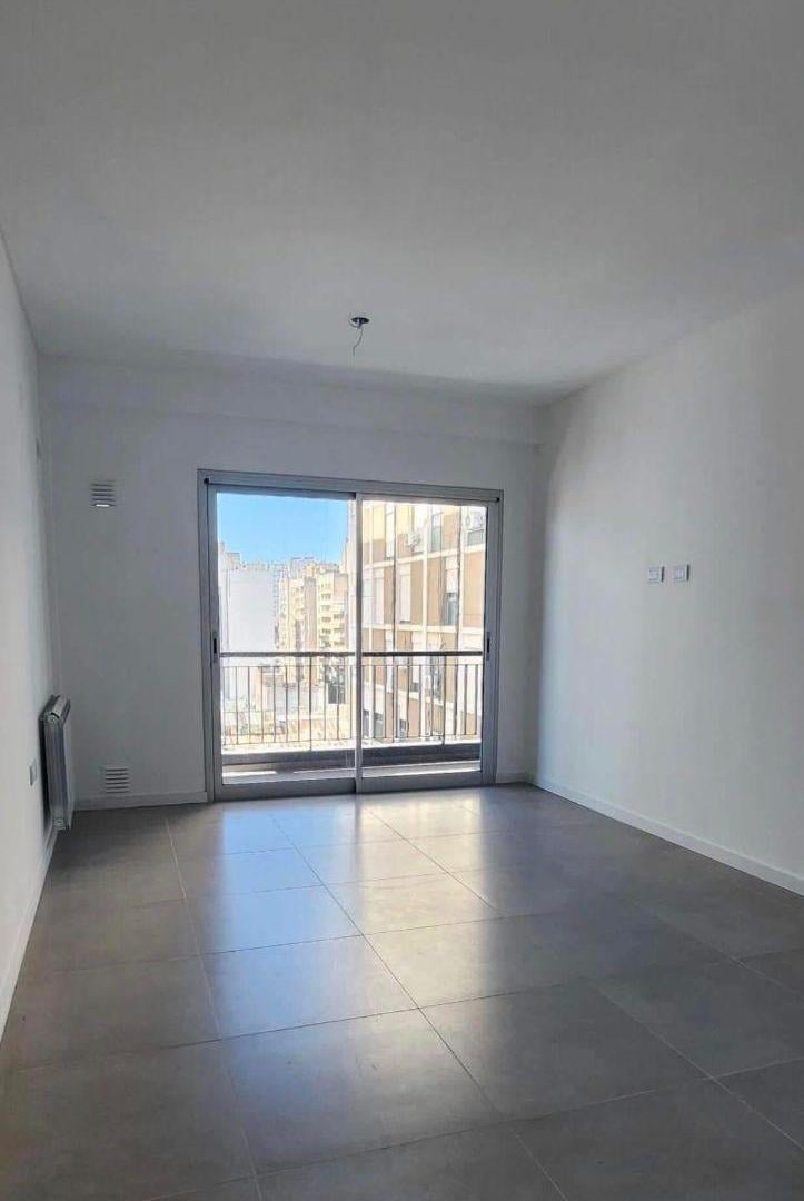 Foto de UN DORMITORIO EN VENTA 19 DE MAYO 227 EXCELENTE UBICACION, imagen 3