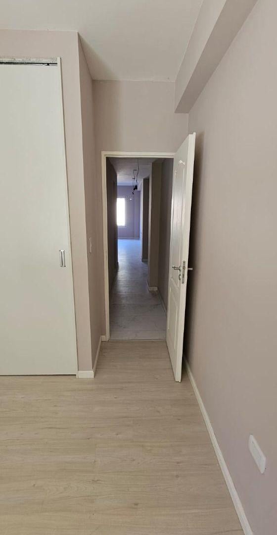 Foto de Departamento dos ambientes con cochera en alquiler, imagen 3