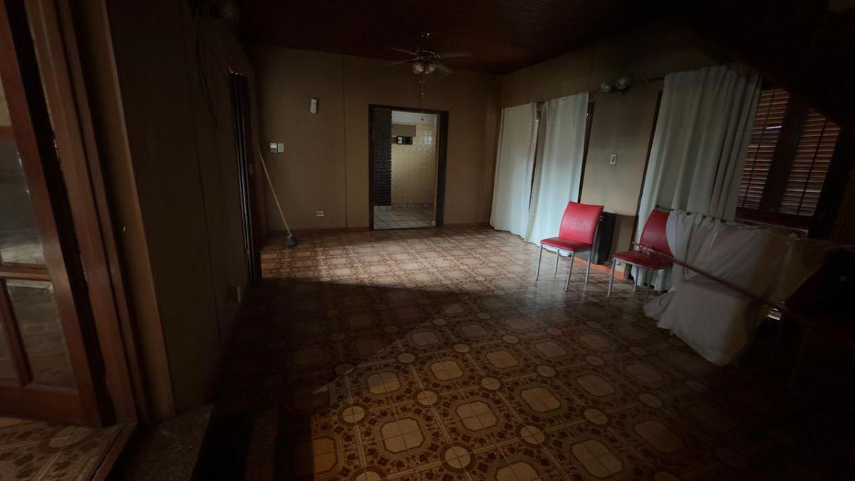 Foto de Casa De 3 Dormitorios En Alquiler City Bell, imagen 3