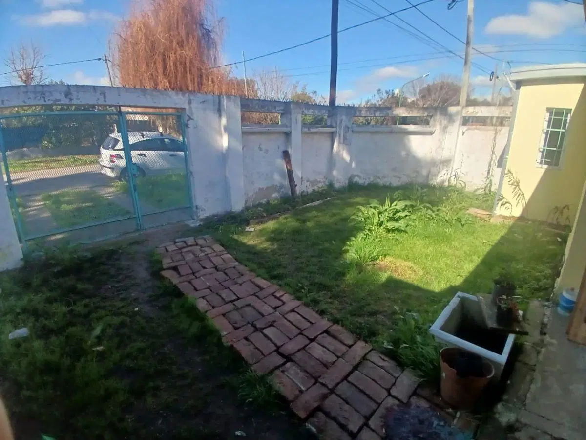 Casa De 2 Dormitorios Con Pileta En Punta Lara 3