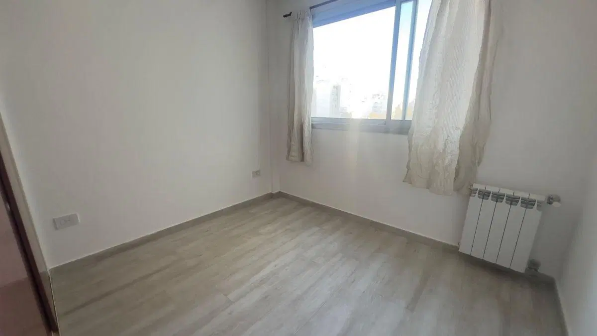Departamento De Dos Dormitorios Con Garage En Calle 2 E/ 62 Y 63 5