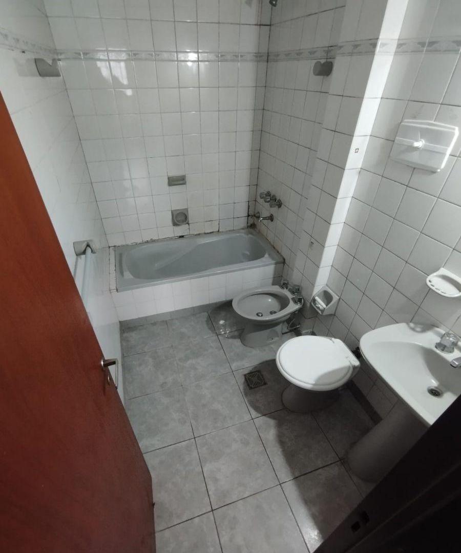 Foto de Departamento en Alquiler Diagonal 79, La Plata, imagen 4