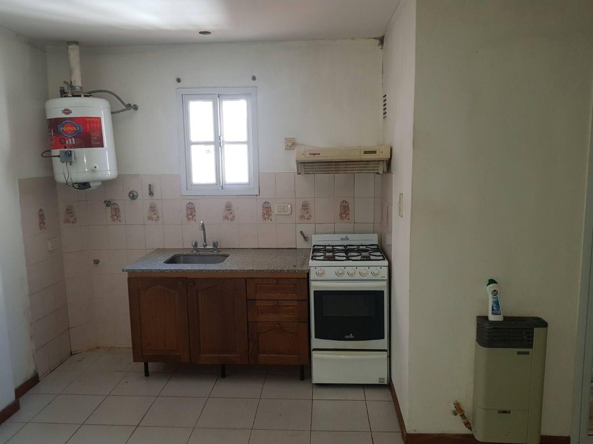 Foto de Departamento en alquiler de 1 dormitorio en calle 14 e/ 37 y 38 La Plata, imagen 3