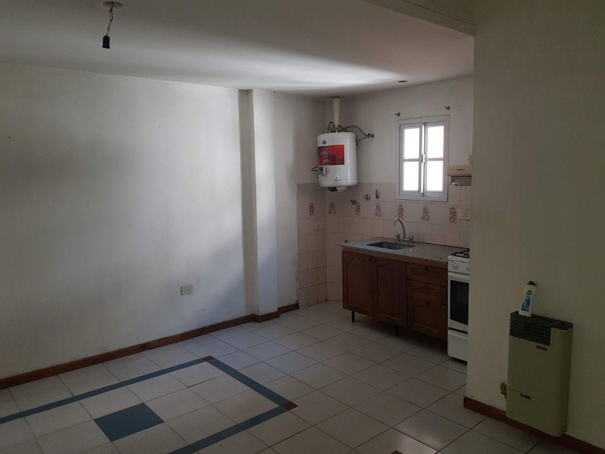 Foto de Departamento en alquiler de 1 dormitorio en calle 14 e/ 37 y 38 La Plata, imagen 4