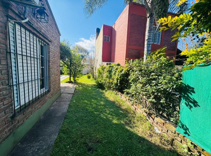 En venta casa de fin de semana en Sauce Viejo a metros del balneario  2