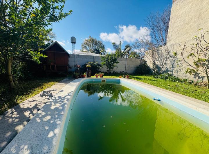En venta casa de fin de semana en Sauce Viejo a metros del balneario  4