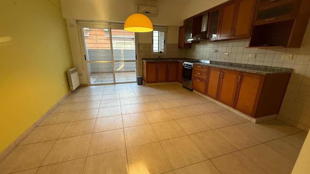Foto de ALQUILER PH TIPO CASA 4 AMB SIN EXPENSAS CON COCHERA, imagen 5