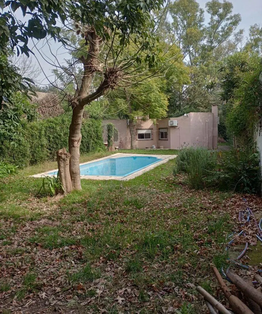 Casa 3 Amb S/640m2 Con Pileta Y Parrilla 2
