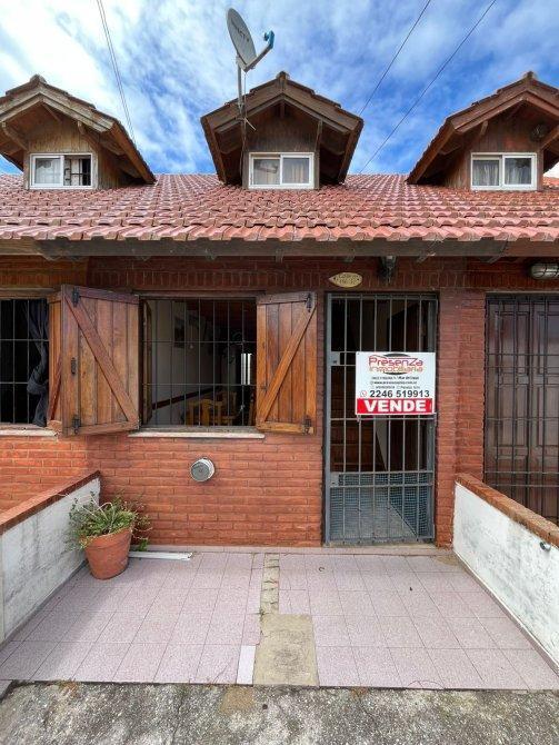 DUPLEX AL FRENTE CON GAS NATURAL
