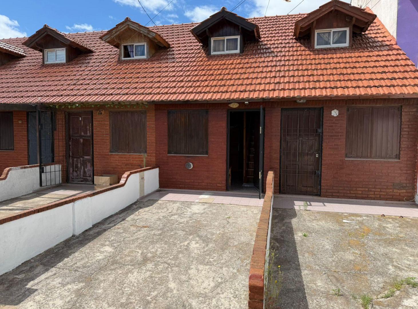 DUPLEX AL FRENTE CON GAS NATURAL