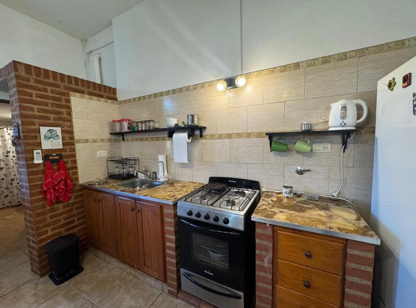 HERMOSO DEPARTAMENTO EN PLANTA BAJA EN VENTA EN MAR DEL TUYU 3