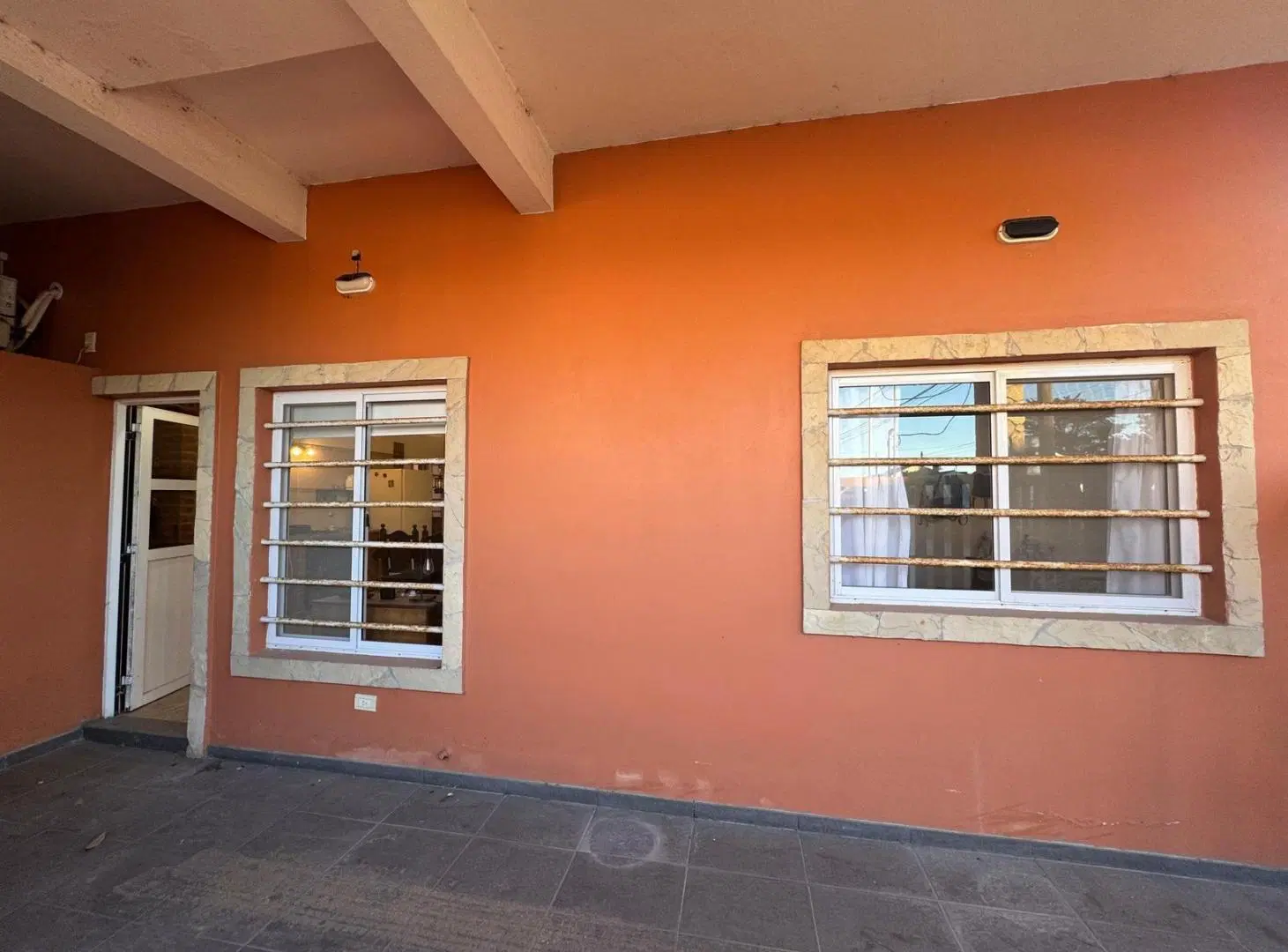 HERMOSO DEPARTAMENTO EN PLANTA BAJA EN VENTA EN MAR DEL TUYU 1