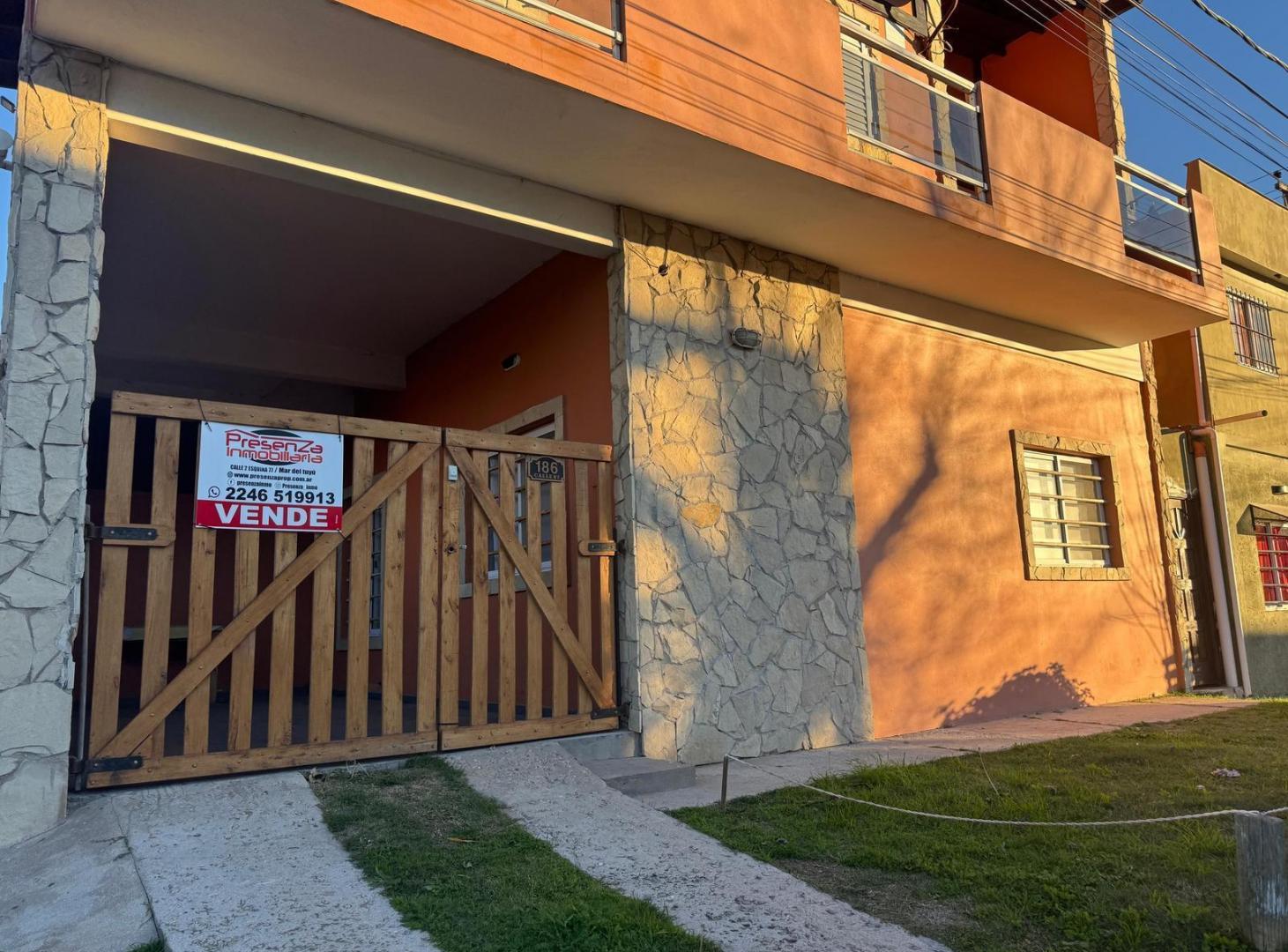 HERMOSO DEPARTAMENTO EN PLANTA BAJA EN VENTA EN MAR DEL TUYU