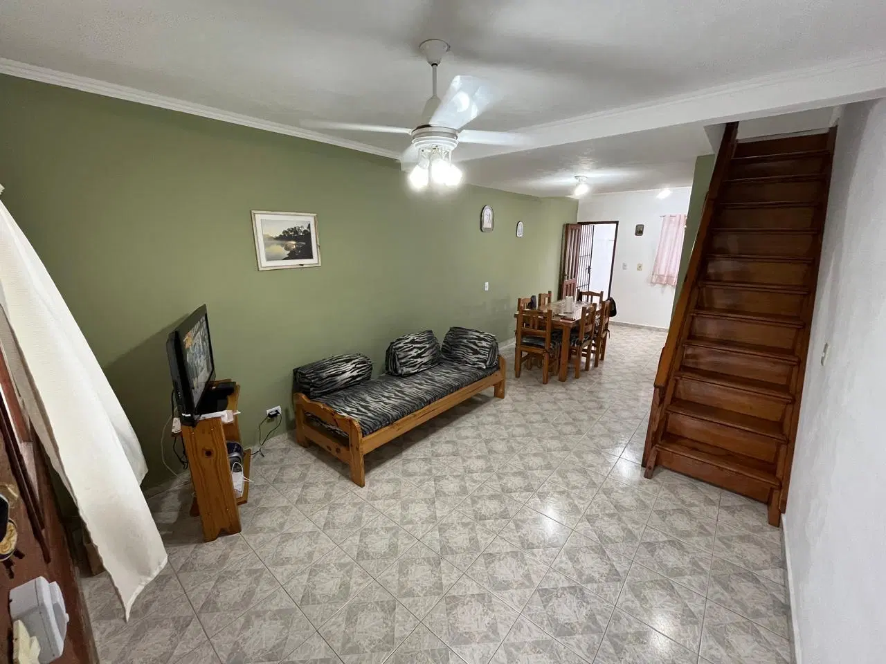 IMPECABLE DUPLEX AL FRENTE A METROS DEL MAR 4