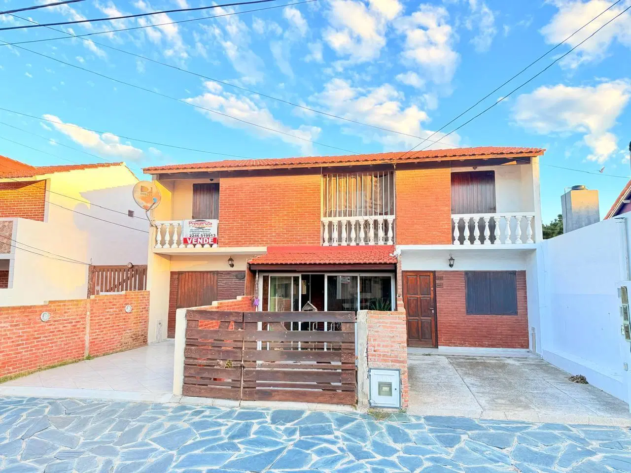 IMPECABLE DUPLEX AL FRENTE A METROS DEL MAR 5