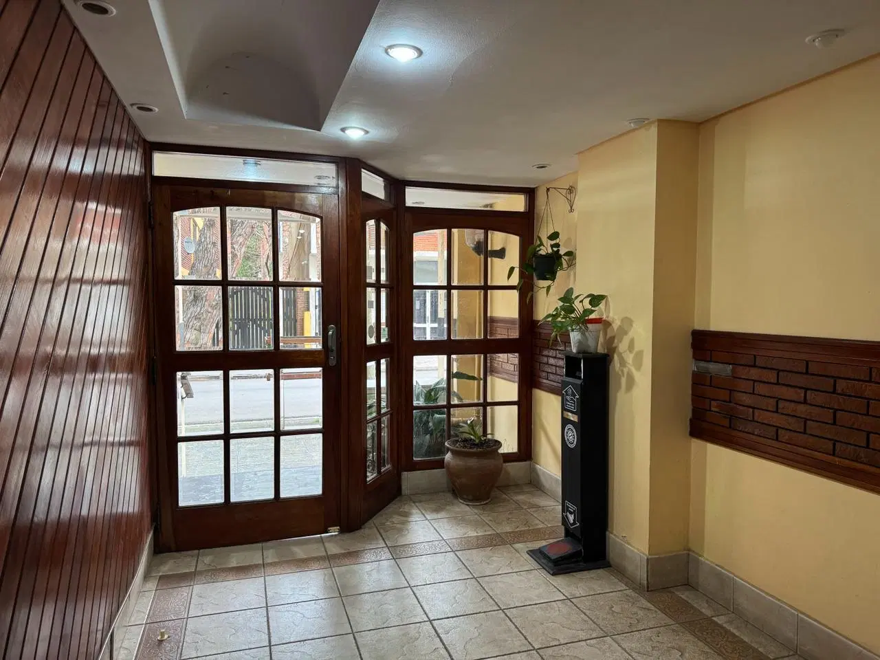 DEPARTAMENTO + COCHERA EN VENTA EN SAN BERNARDO A 100 MTS DE LA PEATONAL 3