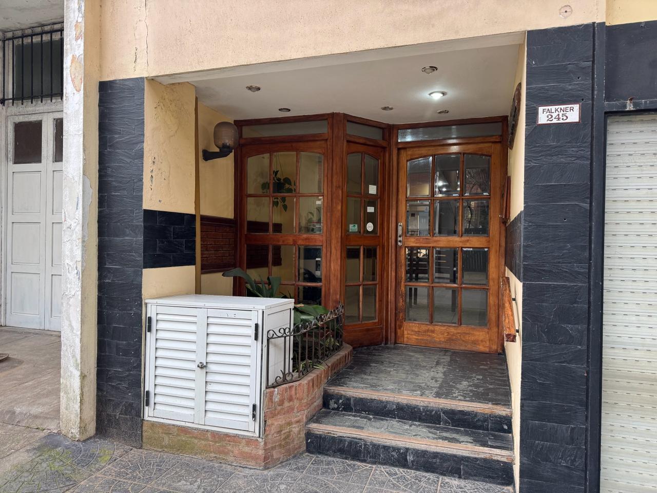 DEPARTAMENTO + COCHERA EN VENTA EN SAN BERNARDO A 100 MTS DE LA PEATONAL
