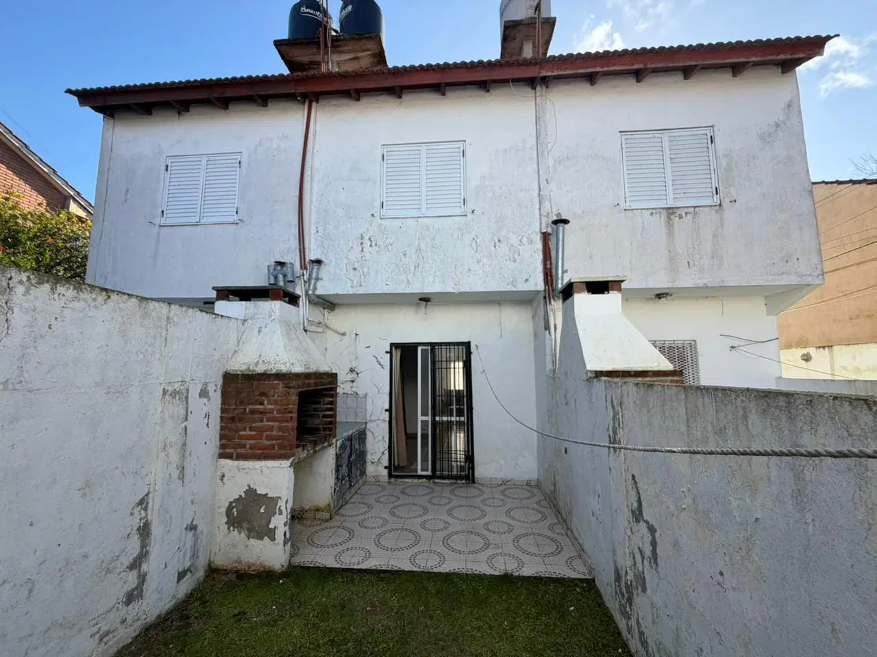 TRIPLEX AL FRENTE EN VENTA EN MAR DEL TUYU IMPECABLE 8