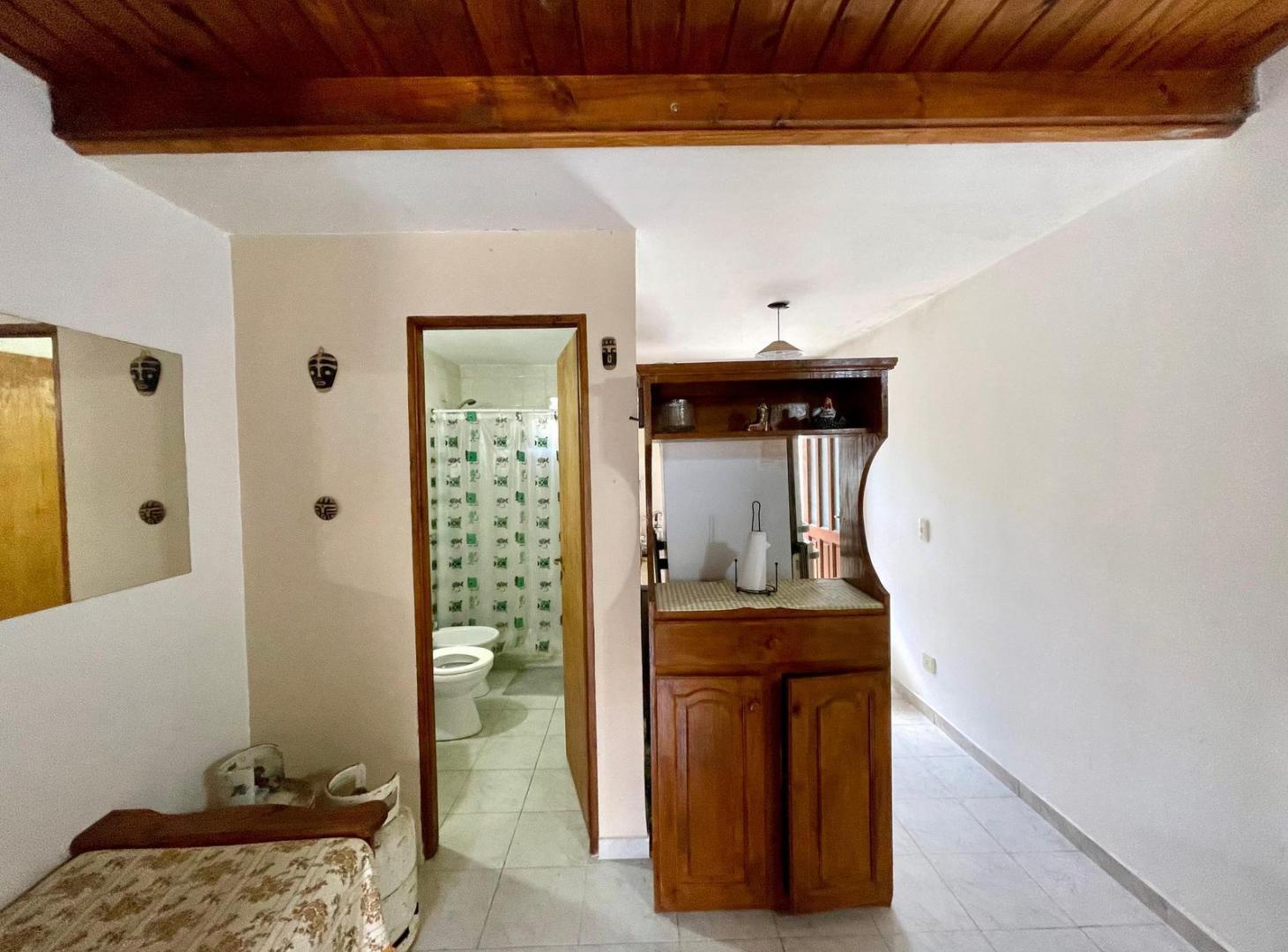 Foto de TRIPLEX AL FONDO EN VENTA EN MAR DEL TUYU A 100 MTS DEL CENTRO, imagen 1