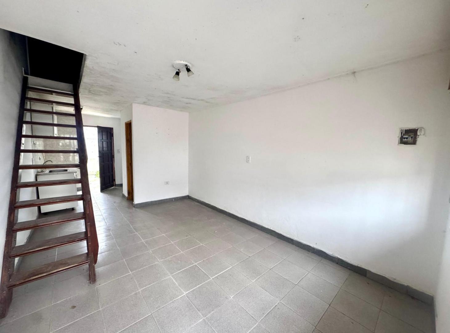 Foto de DUPLEX AL FONDO EN VENTA EN MAR DEL TUYU, imagen 1