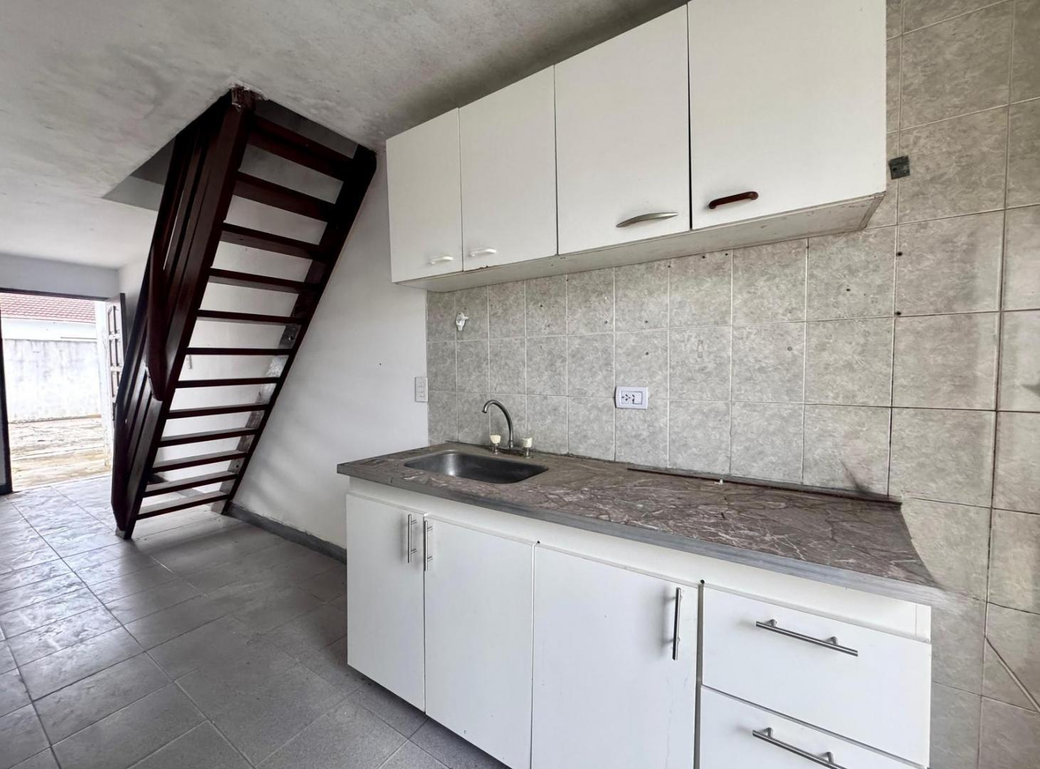 Foto de DUPLEX AL FONDO EN VENTA EN MAR DEL TUYU, imagen 3