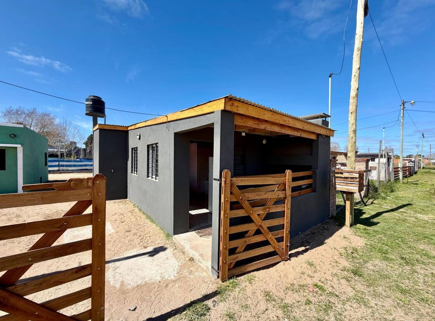 Foto de Dos Chalets Juntos en Venta en Mar del Tuyú a Estrenar, imagen 1