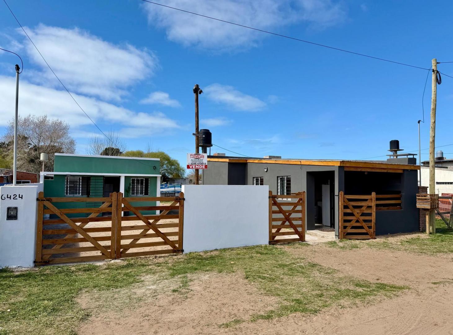 Dos Chalets Juntos en Venta en Mar del Tuyú a Estrenar