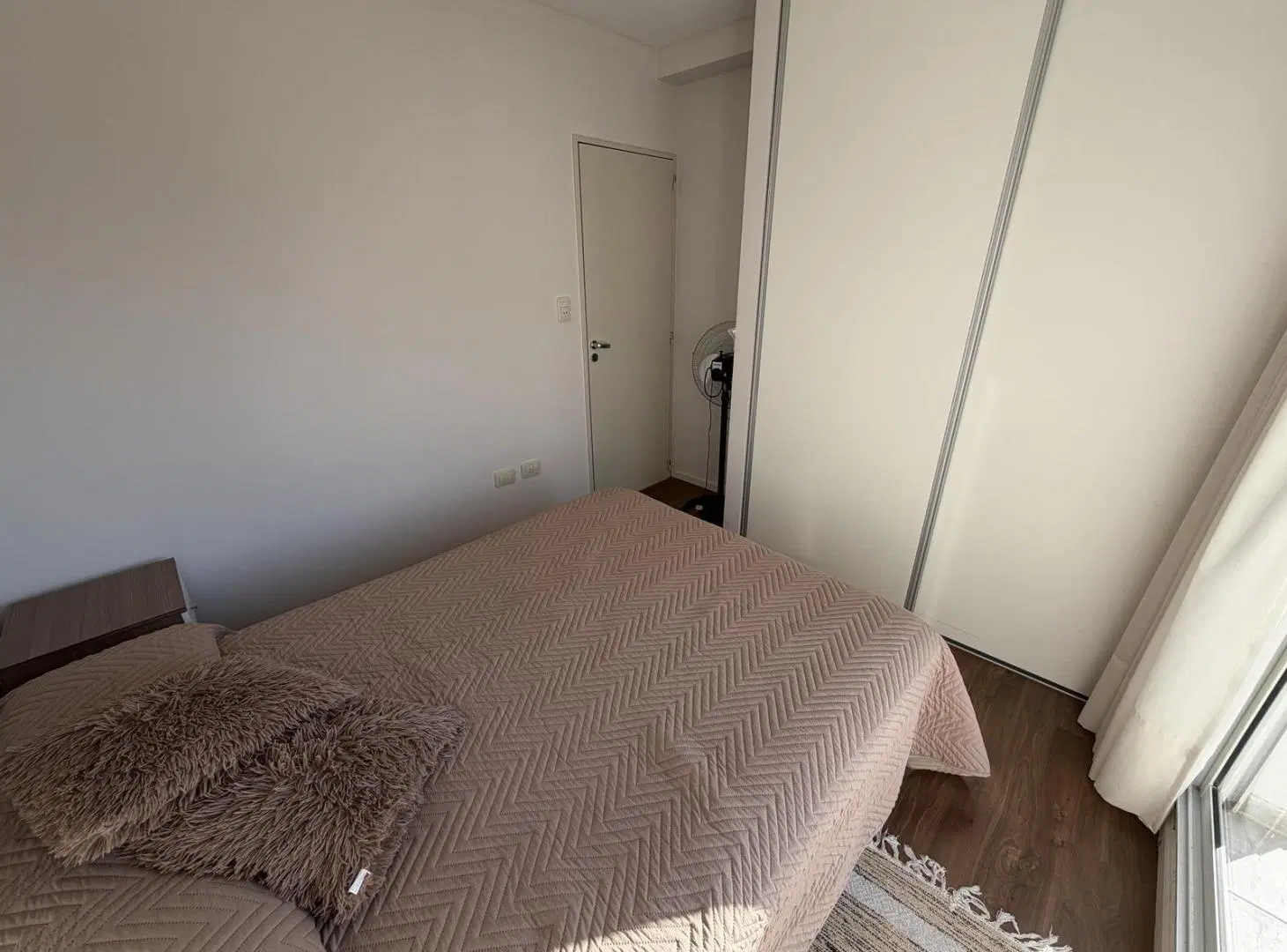 1 Dormitorio al Norte en Zona Rio 8