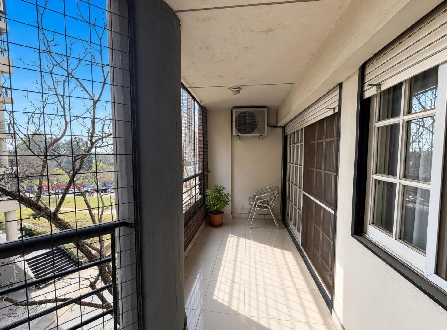Foto de Piso Exclusivo con Cochera y Pileta, imagen 3
