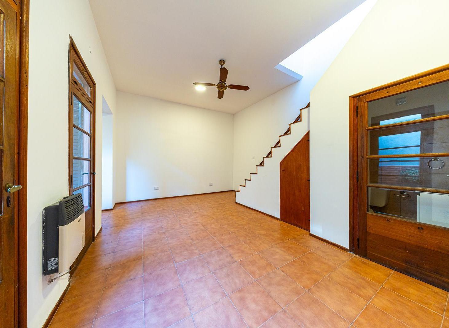 Foto de Casa de 3 dormitorios con cochera, patio y terraza, imagen 5