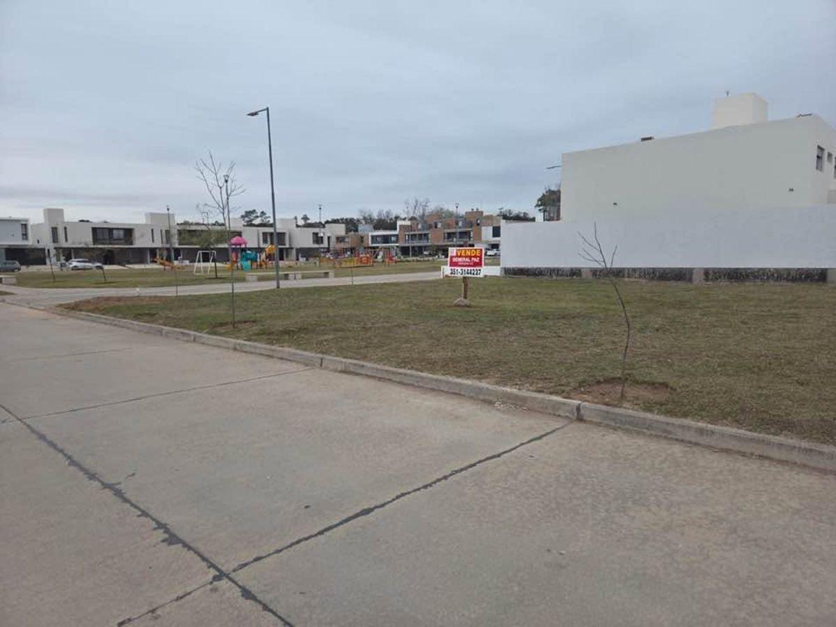 Foto de MANSOS DEL SUR lote de 360 ubicacion central, imagen 2