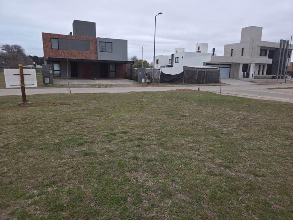 Foto de MANSOS DEL SUR lote de 360 ubicacion central, imagen 3