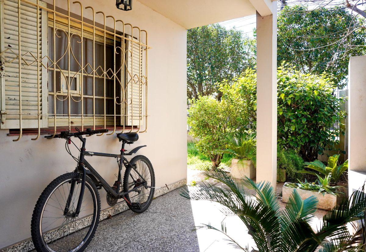 Foto de Casa de 370 m² con 2 dormitorios en venta en El Talar, imagen 2