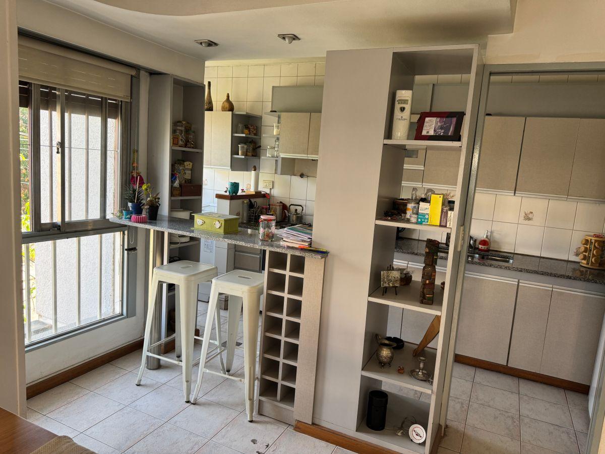 Foto de VENDO DEPARTAMENTO EN PLENO CENTRO DE NEUQUEN, imagen 2