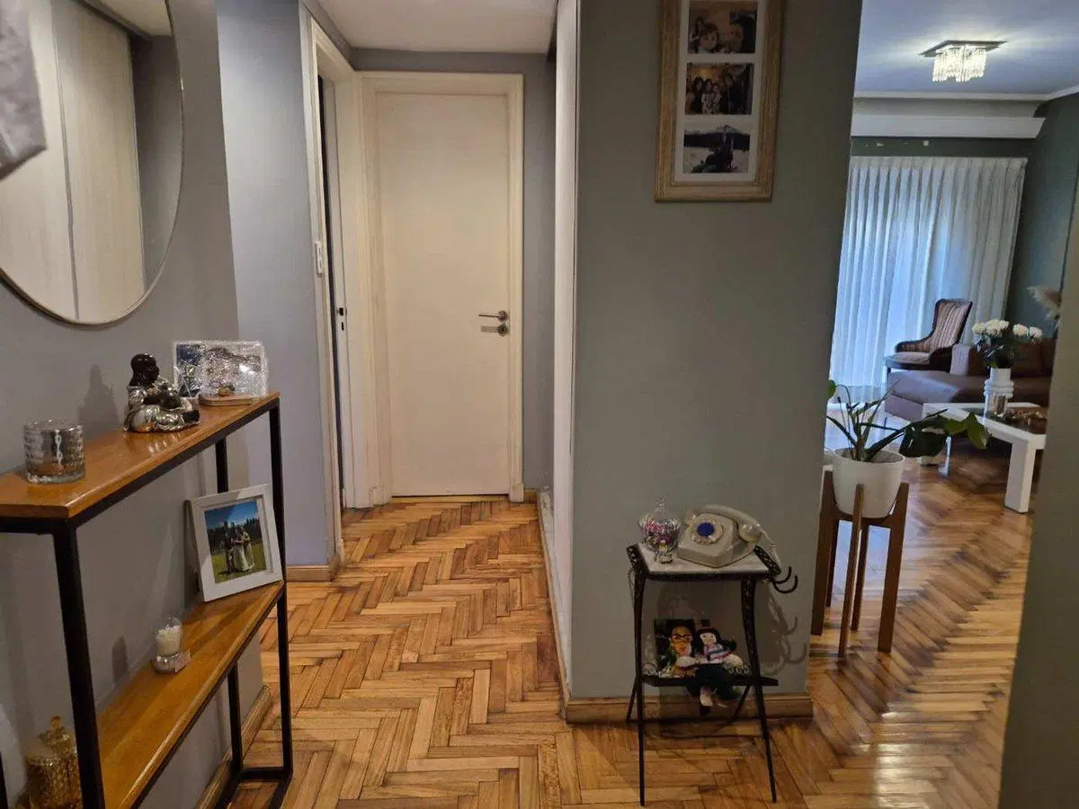 VENTA DEPTO. 3 AMBIENTES C/COCHERA.  LANUS ESTE. 3