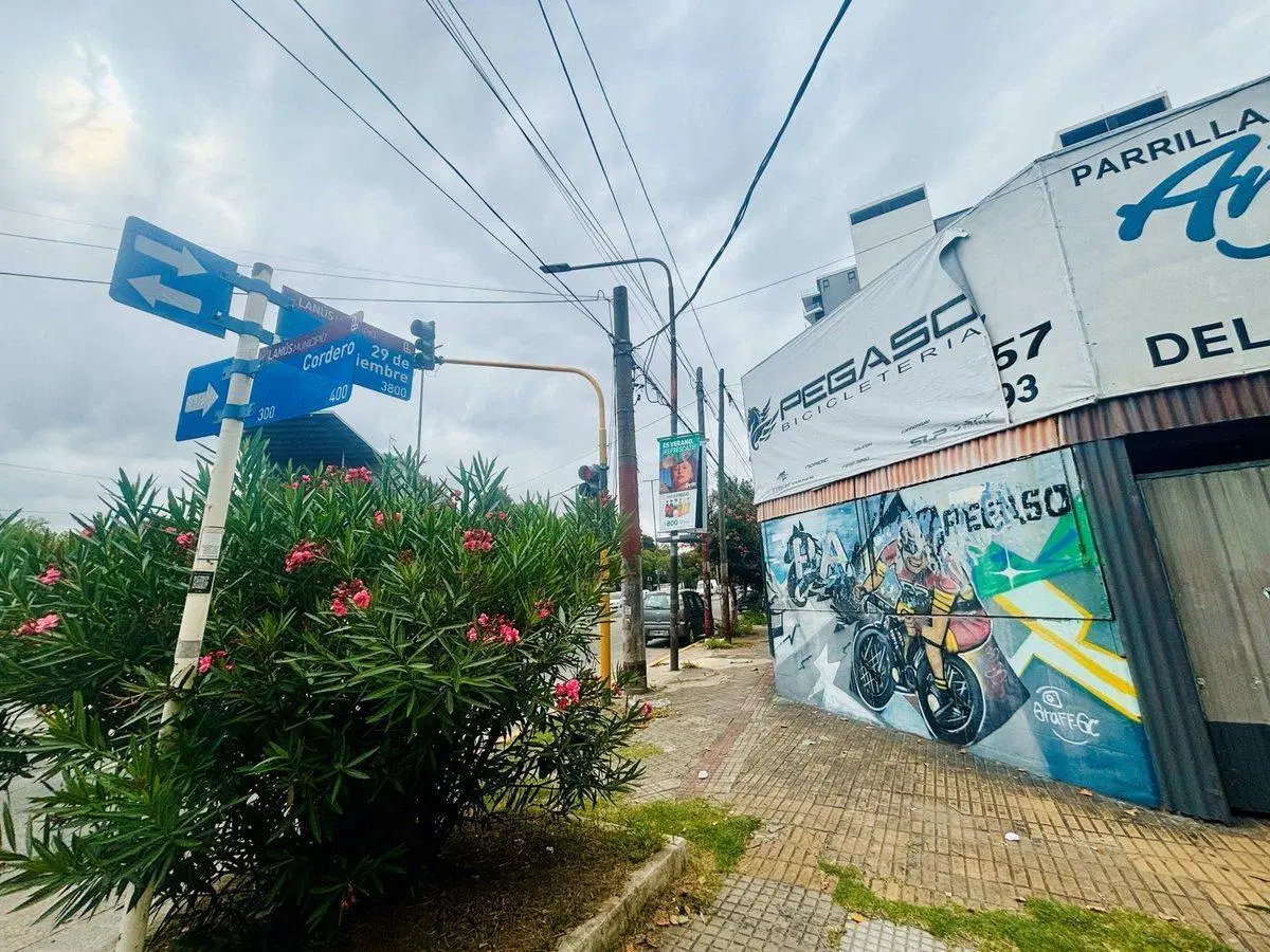 VENTA CASA SOBRE LOTE 182 m2. PERMUTA-FINANCIA 3