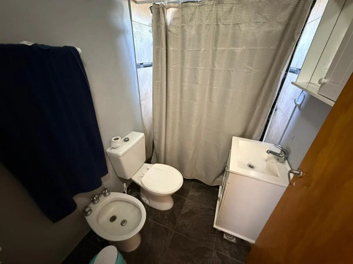 Casa quinta 2 lotes con quincho y pileta en venta 4