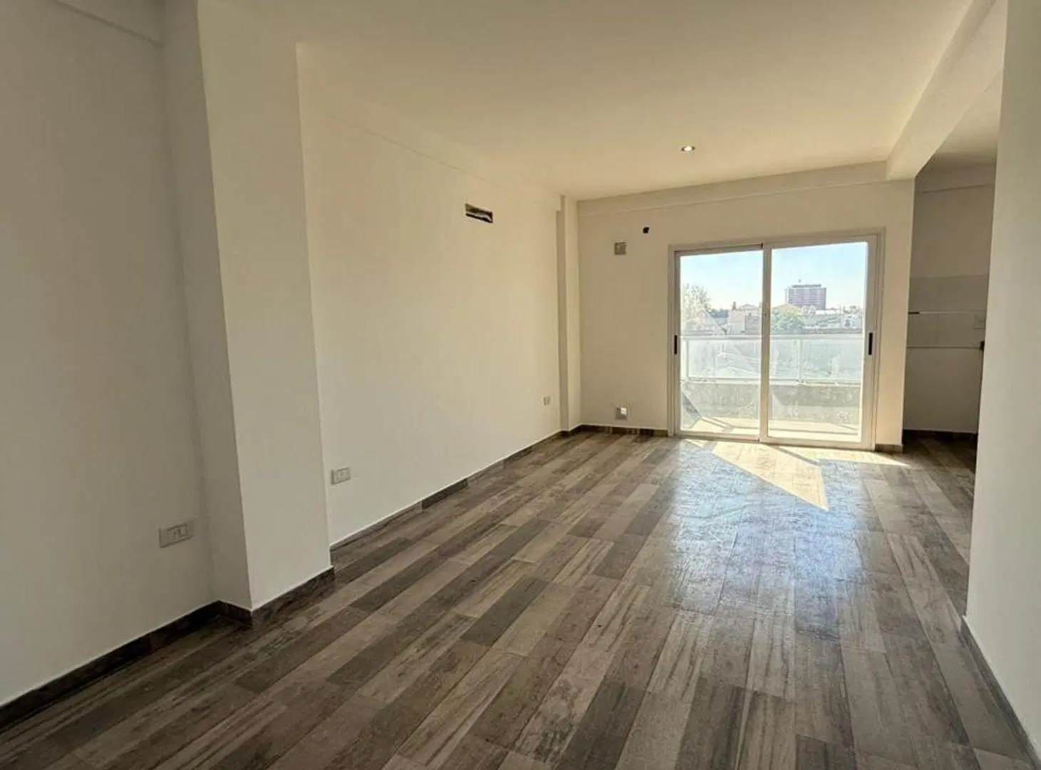 VENTA DTO 2 AMB A ESTRNAR- LANUS OESTE 5