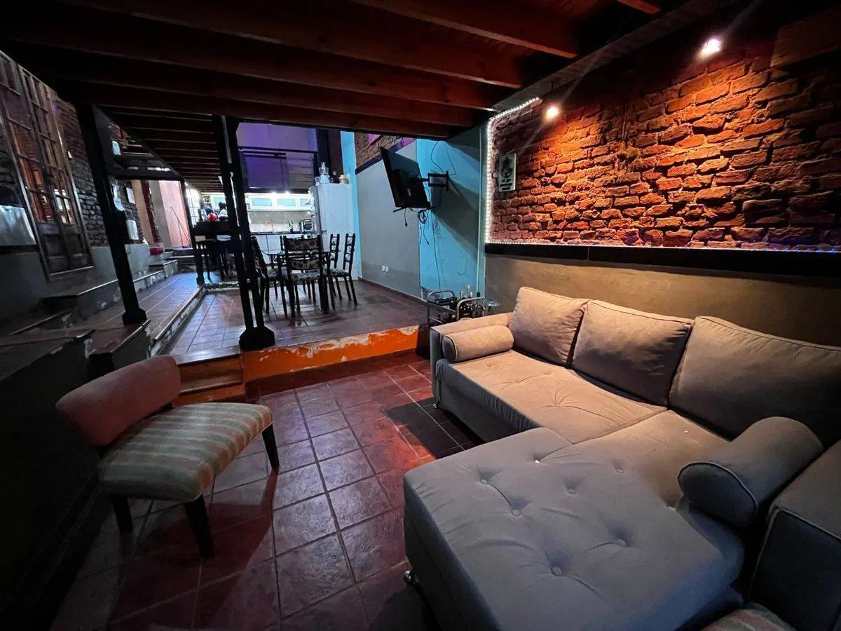 VENTA CASA 4 AMB COCHERA PATIO TERRAZA LANÚS OESTE 3
