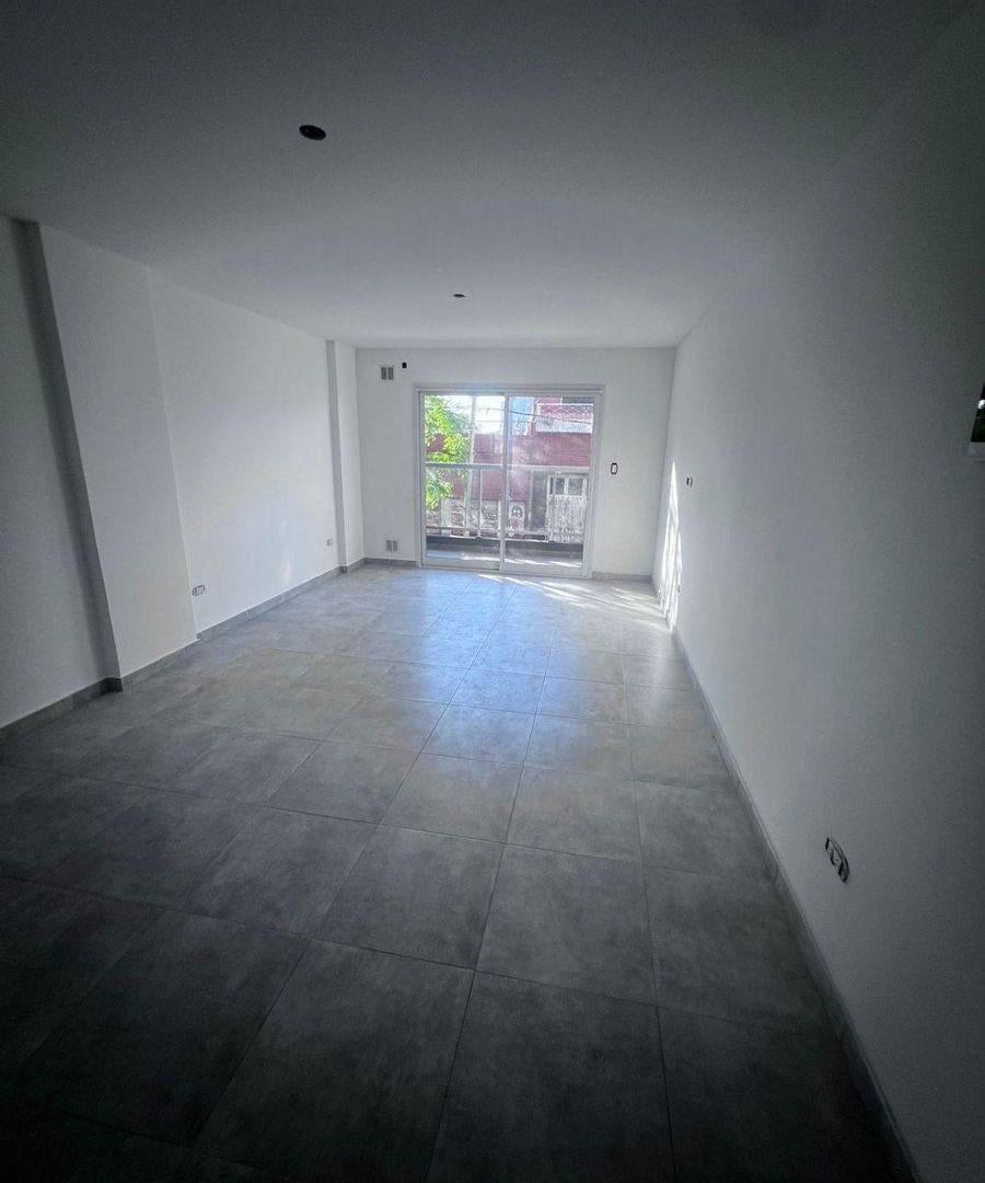 Dpto 1 amb a estrenar con balcon Lanus Oeste