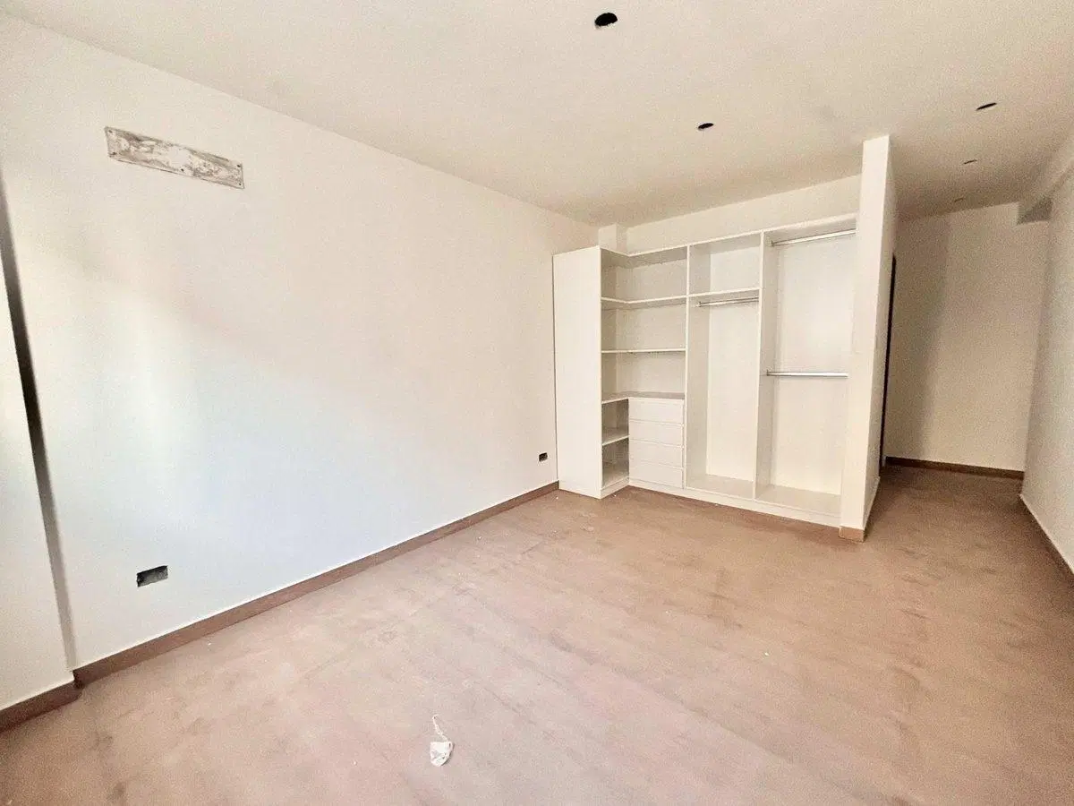 DEPTO 4 AMB NUEVO-BALCON-PARRILLA-125 M2-LANUS O. 3