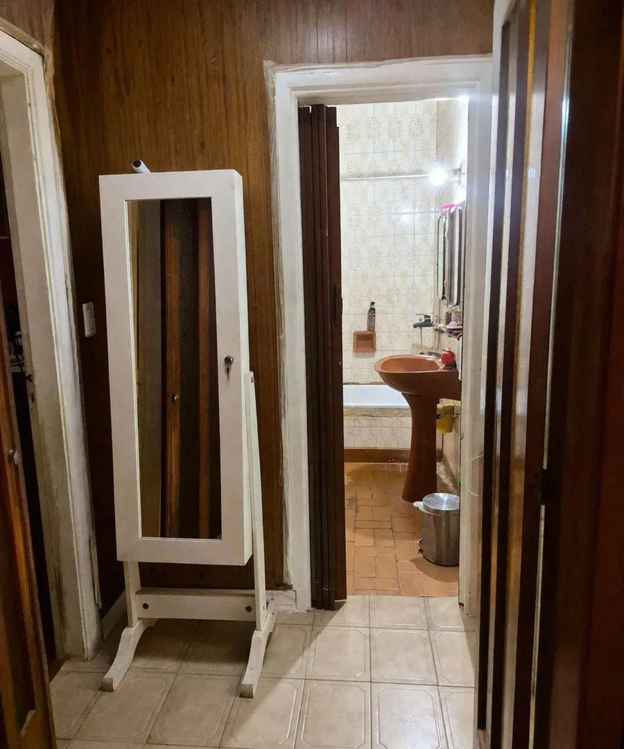 CASA 3 AMB. EN LOTE PROPIO C/ TERRAZA LANUS OESTE. 4