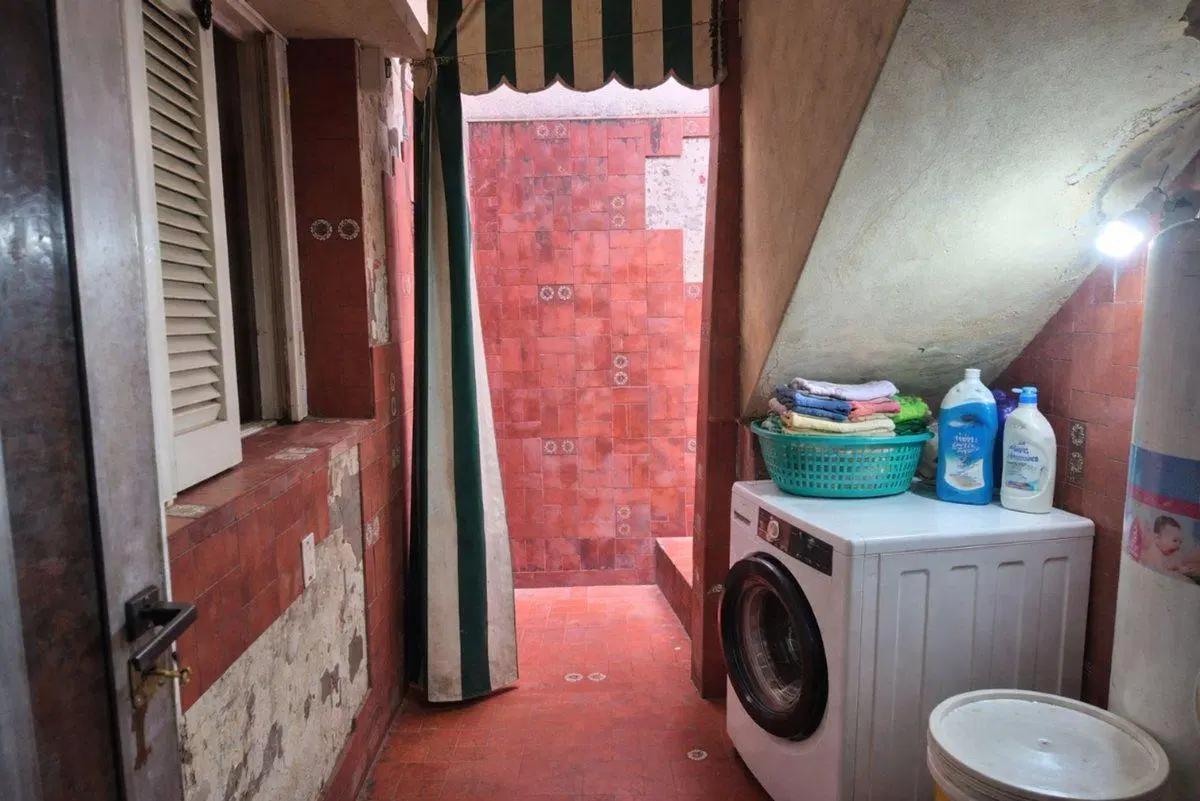 CASA 3 AMB. EN LOTE PROPIO C/ TERRAZA LANUS OESTE. 5