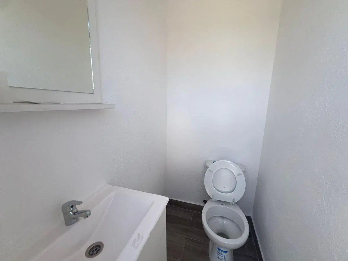 CASA EN VENTA EN CANNING CON COCHERA, PILETA 3