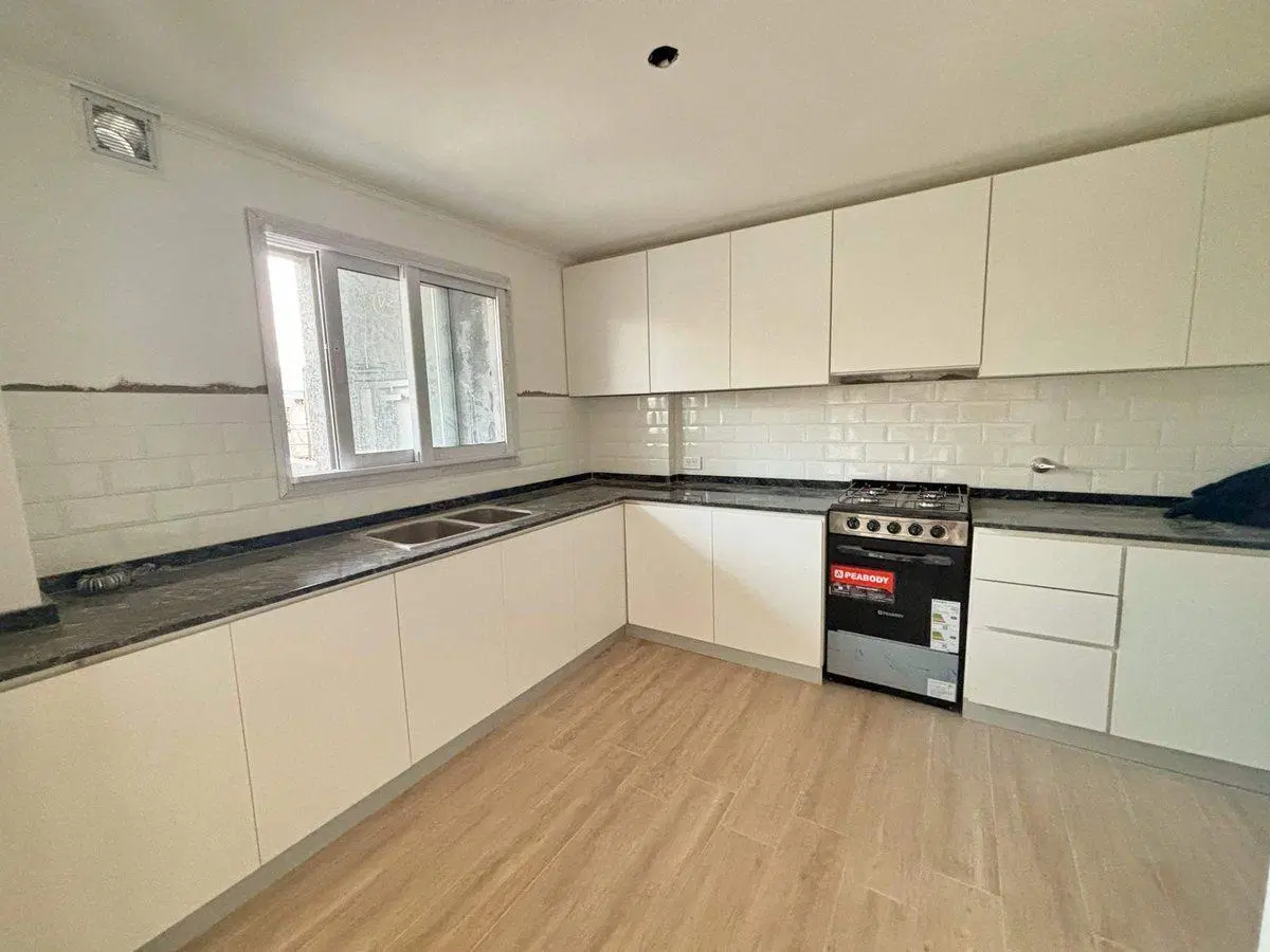 VENTA DEPTO 3 AMB A ESTRENAR C/COCHERA LANÚS OESTE 3