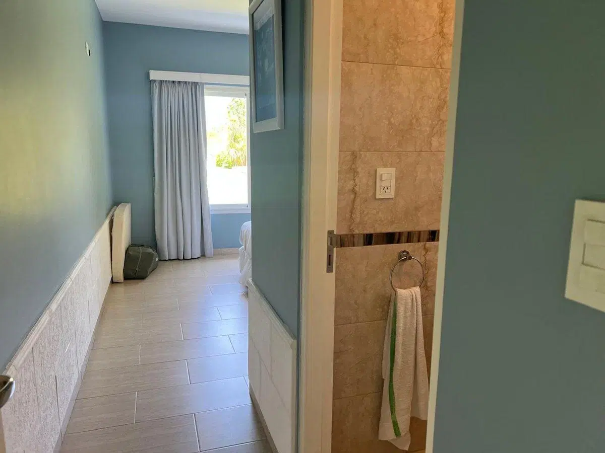 CASA QUINTA EN VENTA CON PARQUE Y PILETA 5
