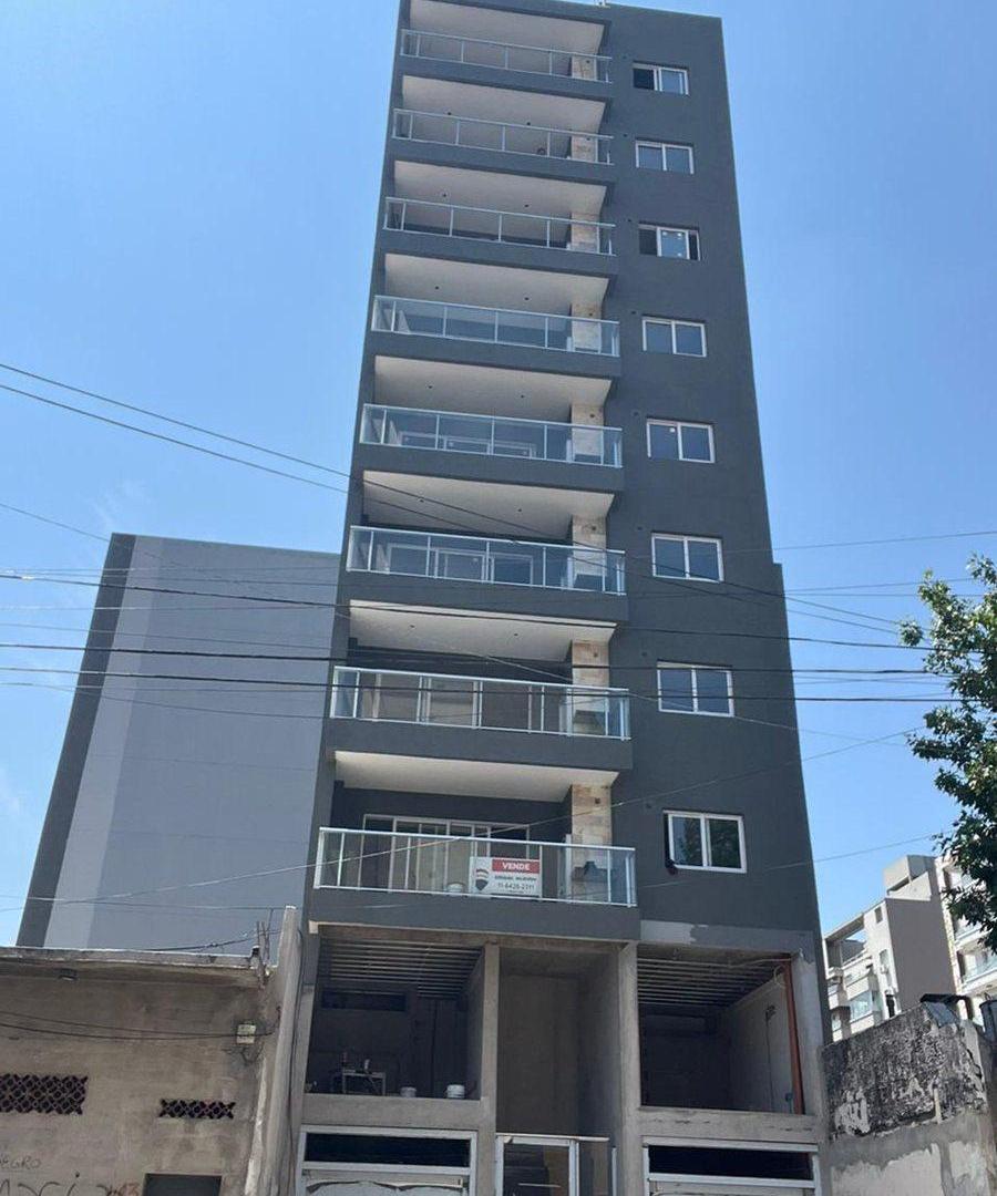 Departamento a estrenar 2 amb Lanús centro venta