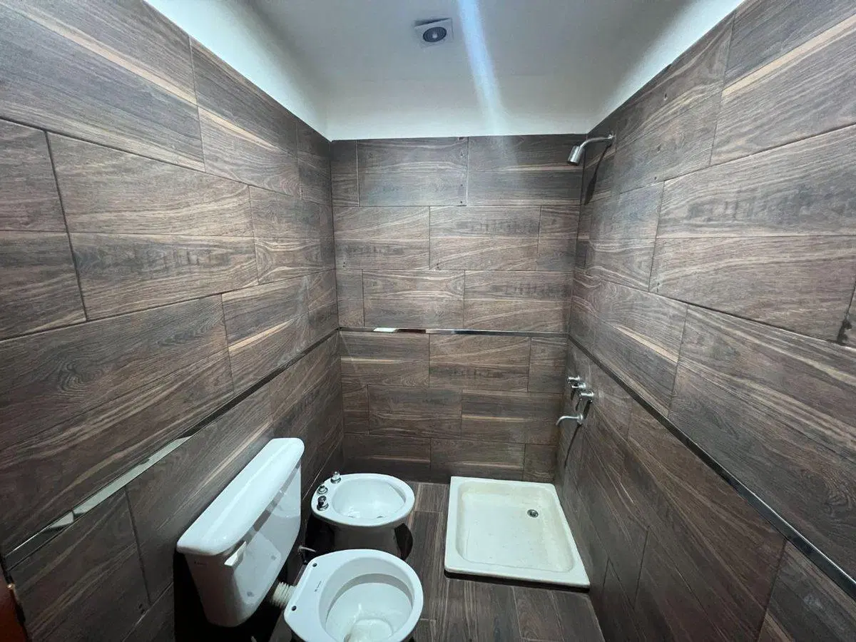 DPTO EN VENTA MONOAMBIENTE CON BALCON LANUS OESTE 4